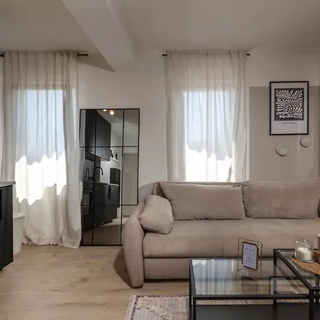 Agostini - Contactless Vukovarska - Free Parking Apartman Fiume