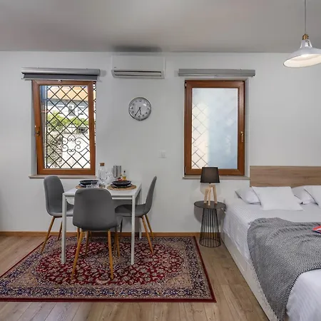 Agostini - Contactless Vukovarska - Free Parking Apartman
